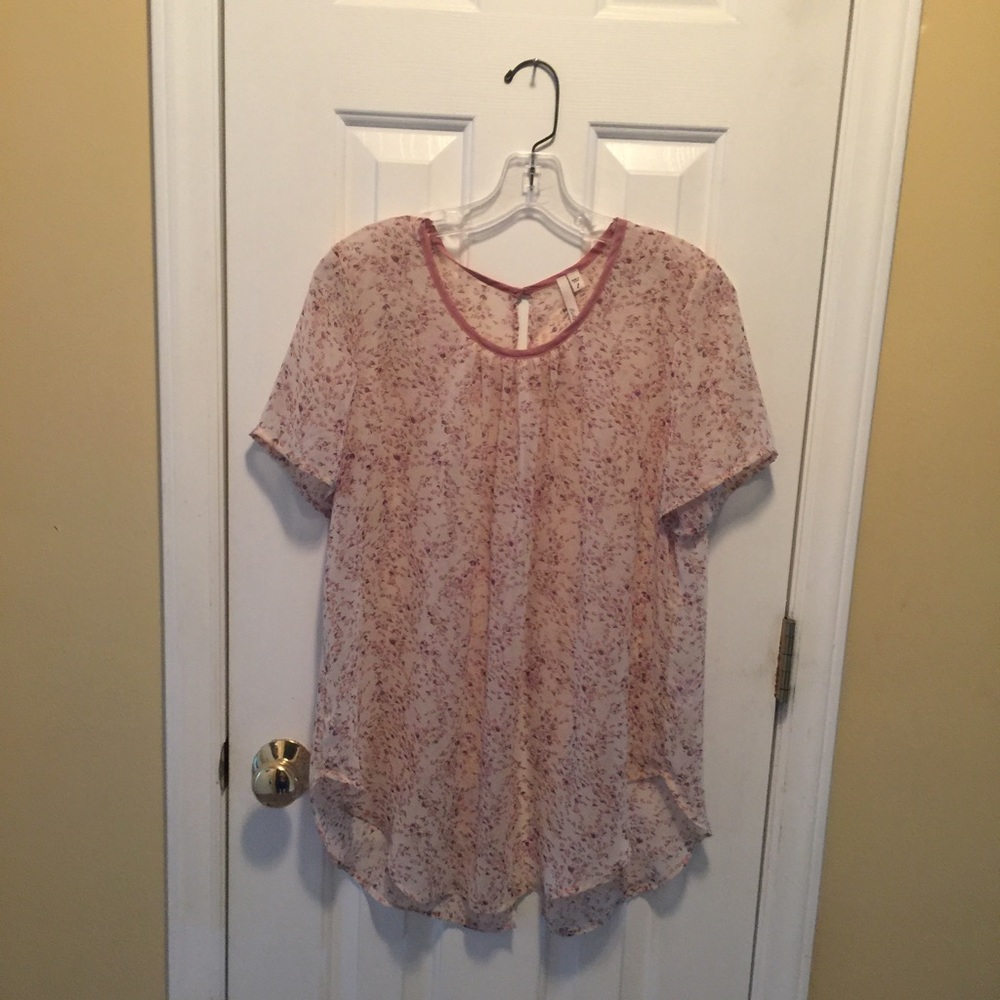 Bellatrix open back chiffon floral shirt - L